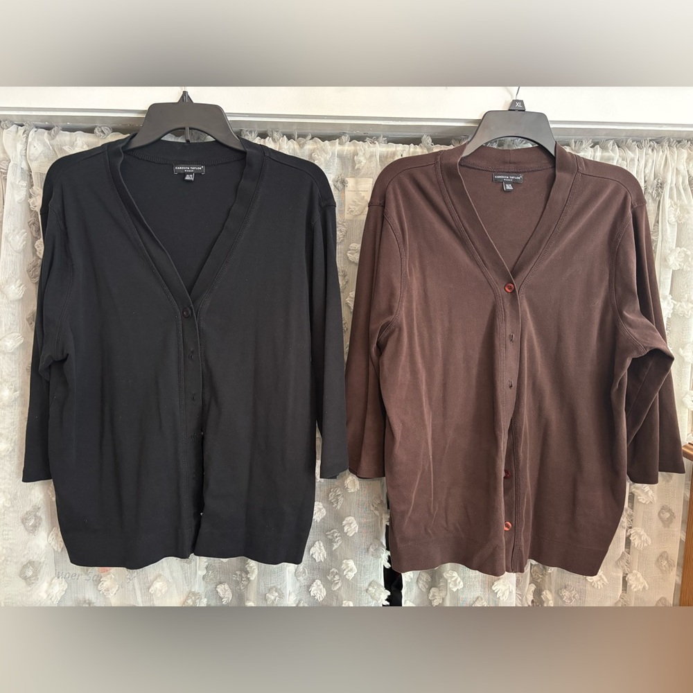 Carolyn Taylor Black and Brown V-Neck Button Cardigans